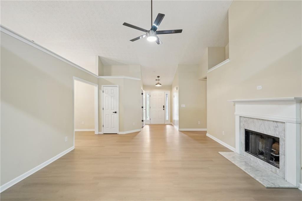 1905 Cedar Walk Lane