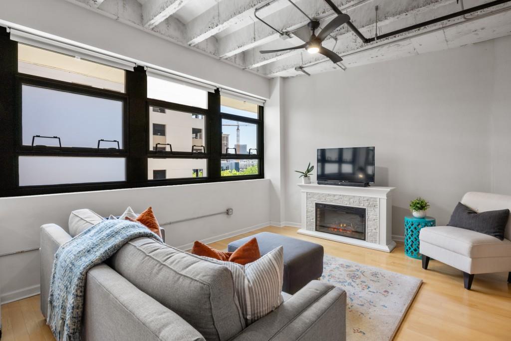 PEACHTREE LOFTS - Residential