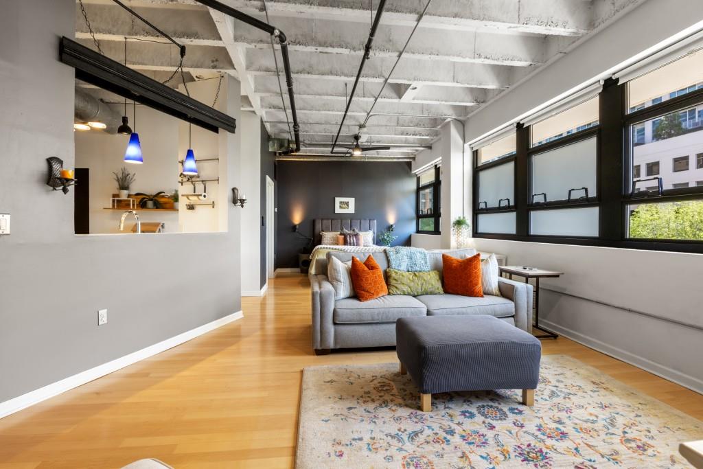 PEACHTREE LOFTS - Residential