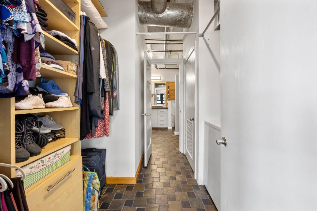 PEACHTREE LOFTS - Residential