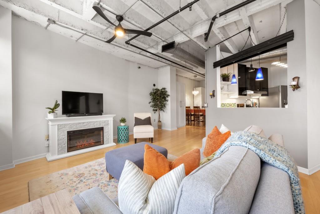 PEACHTREE LOFTS - Residential