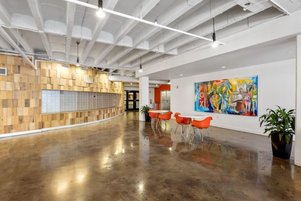 PEACHTREE LOFTS - Residential