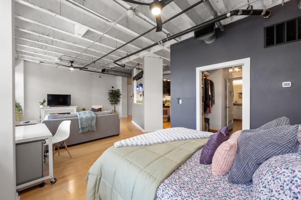 PEACHTREE LOFTS - Residential