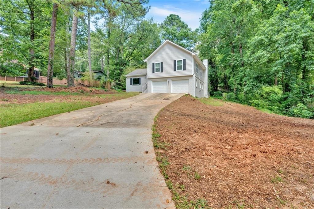 3302 CREEKWAY Drive