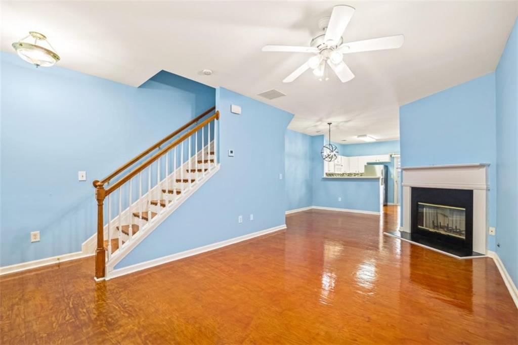 1620 Cove Creek Circle 304