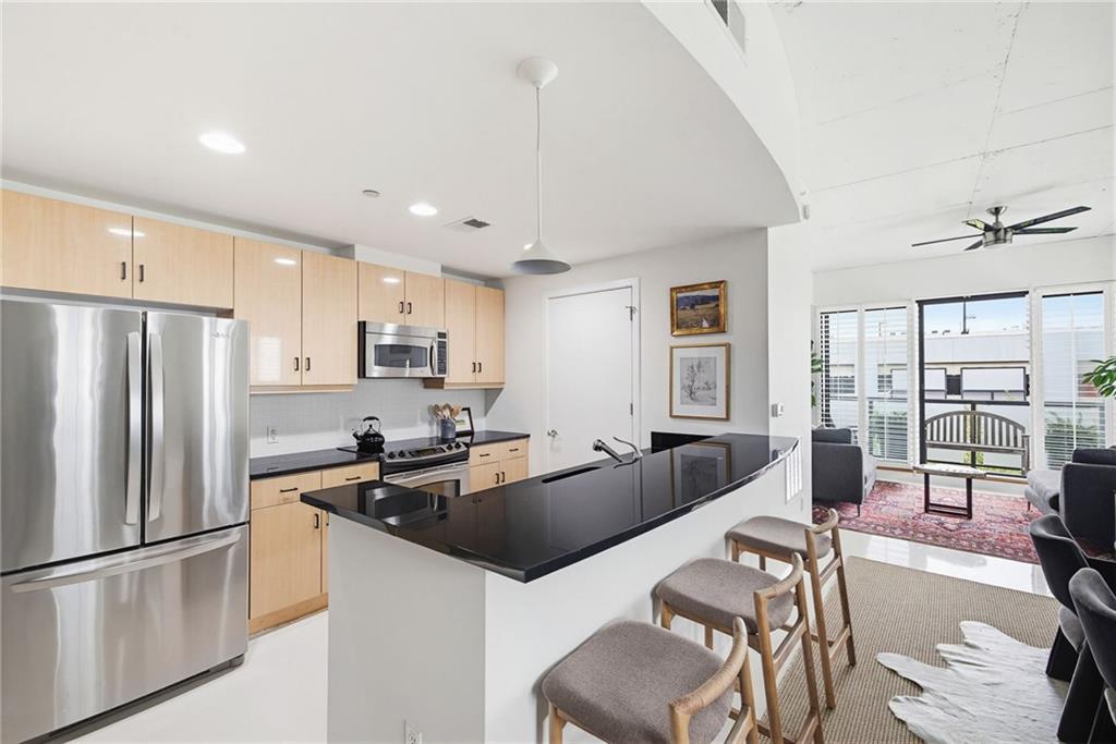 335 W Ponce De Leon Avenue 601