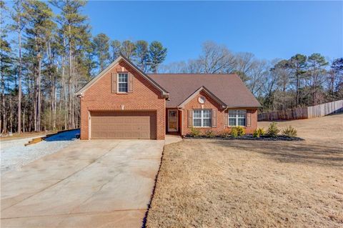 Homes For Sale - 104 Jacob Drive<br/> Hoschton, GA 30548
