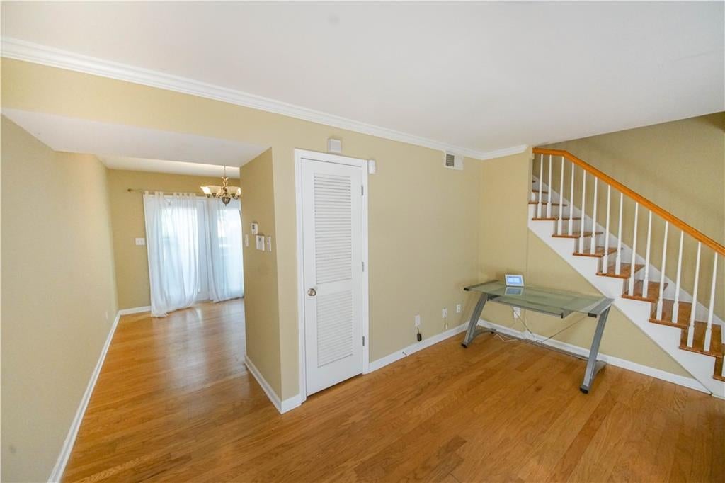6940 Roswell Road C14