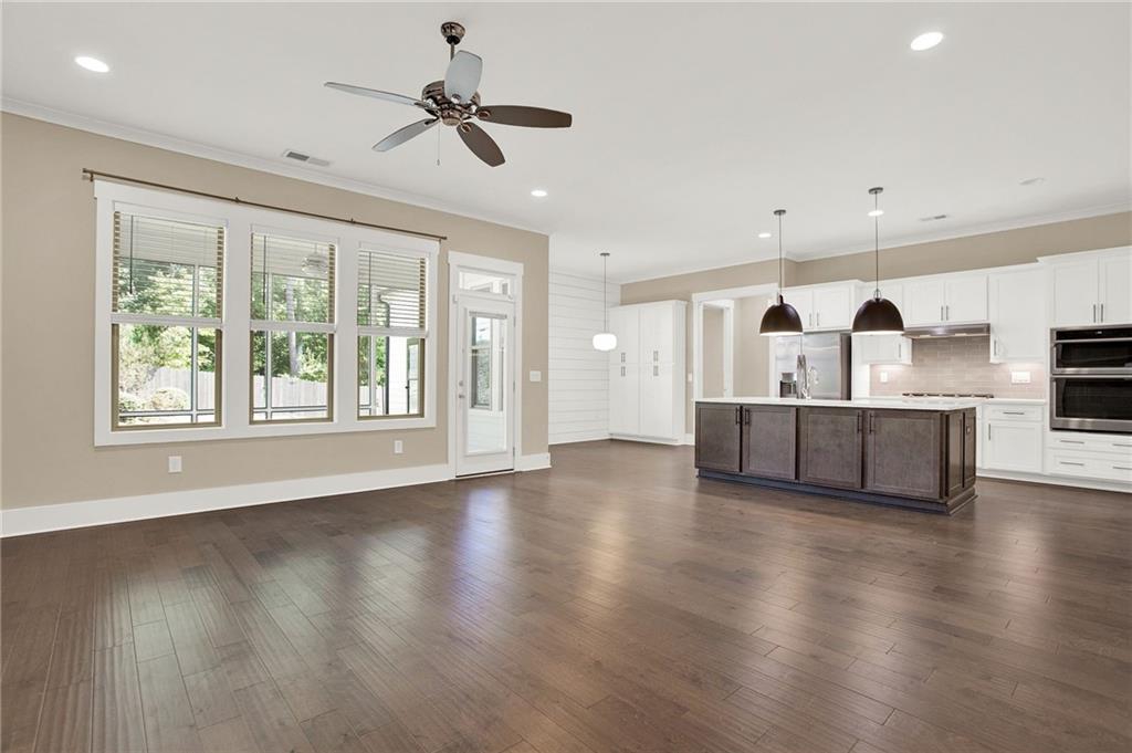 Hollands Farm - Residential