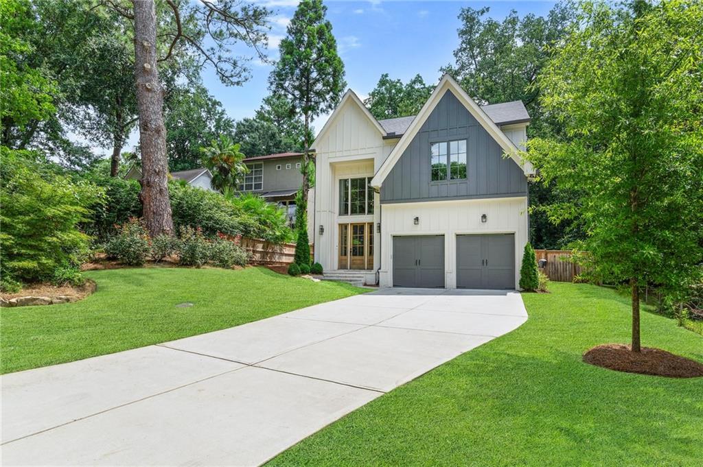 2425 Oostanaula Drive NE