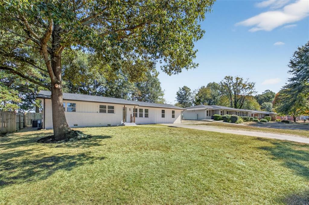 2552 Boulder Road SE