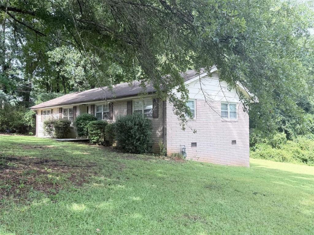 2195 Rockdale Drive