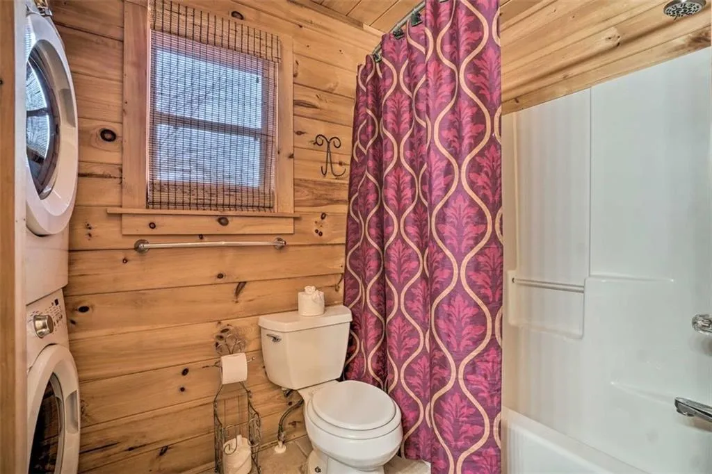 Blairsville, Georgia 30512, United States, 2 Bedrooms Bedrooms, ,2 BathroomsBathrooms,Residential,Active,6676