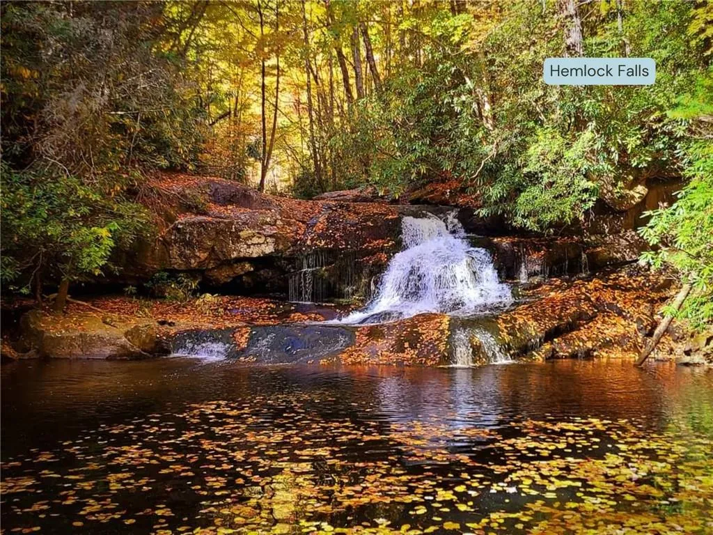 Blairsville, Georgia 30512, United States, 2 Bedrooms Bedrooms, ,2 BathroomsBathrooms,Residential,Active,6676