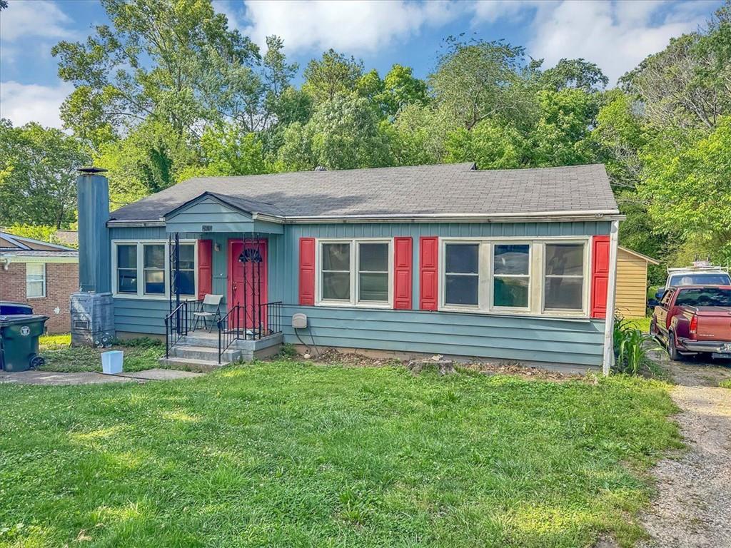 2404 SHALLOWFORD Terrace