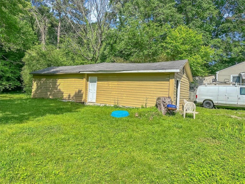 2404 SHALLOWFORD Terrace