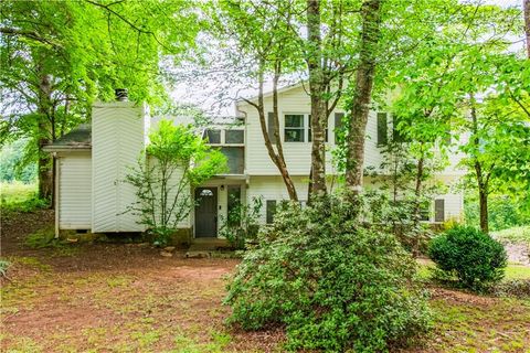 Homes For Sale - 4081 Willow Ridge Road<br/> Douglasville, GA 30135