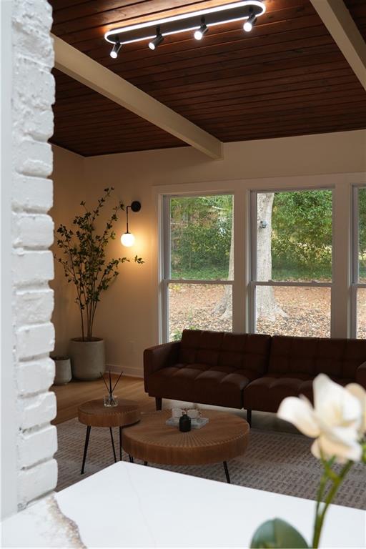 3333 Thornewood Drive