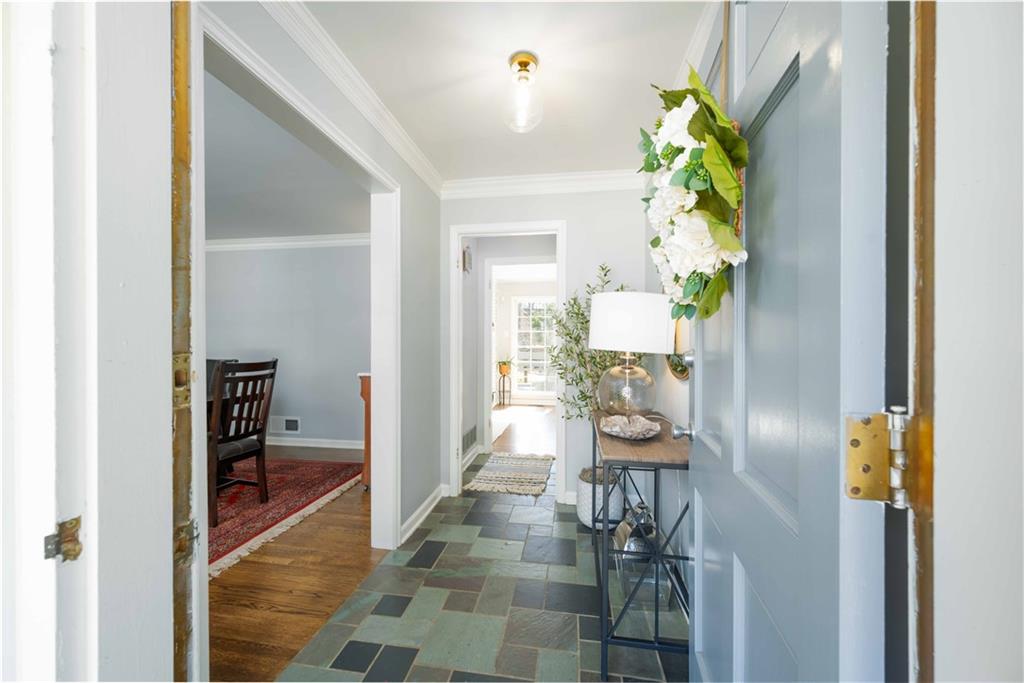 165 Devonwood Drive, Sandy Springs, Georgia image 11