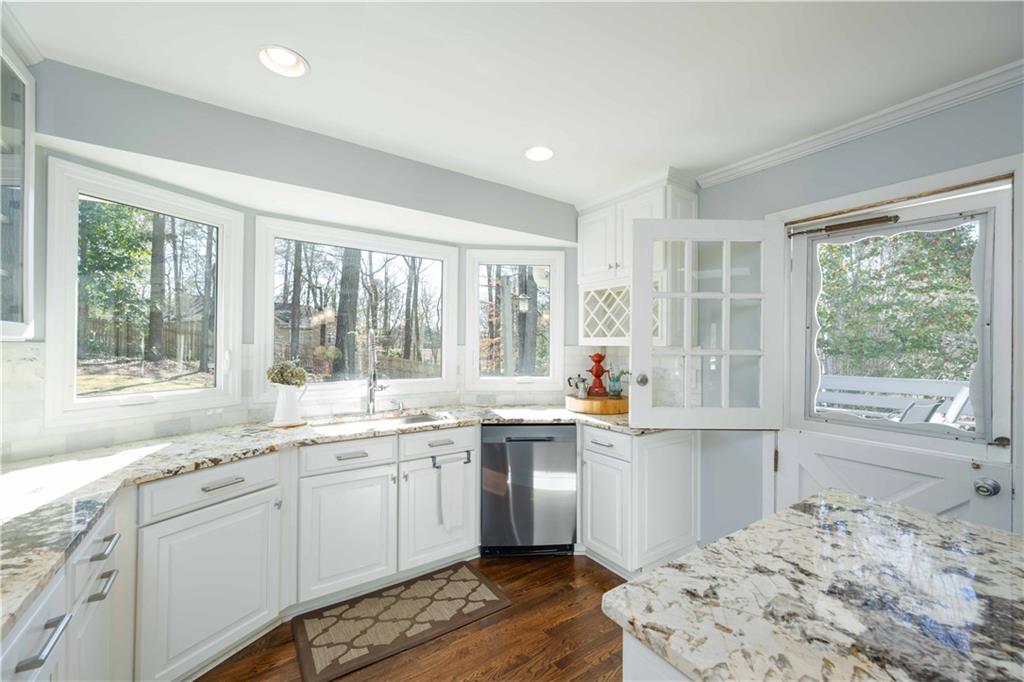 165 Devonwood Drive, Sandy Springs, Georgia image 18