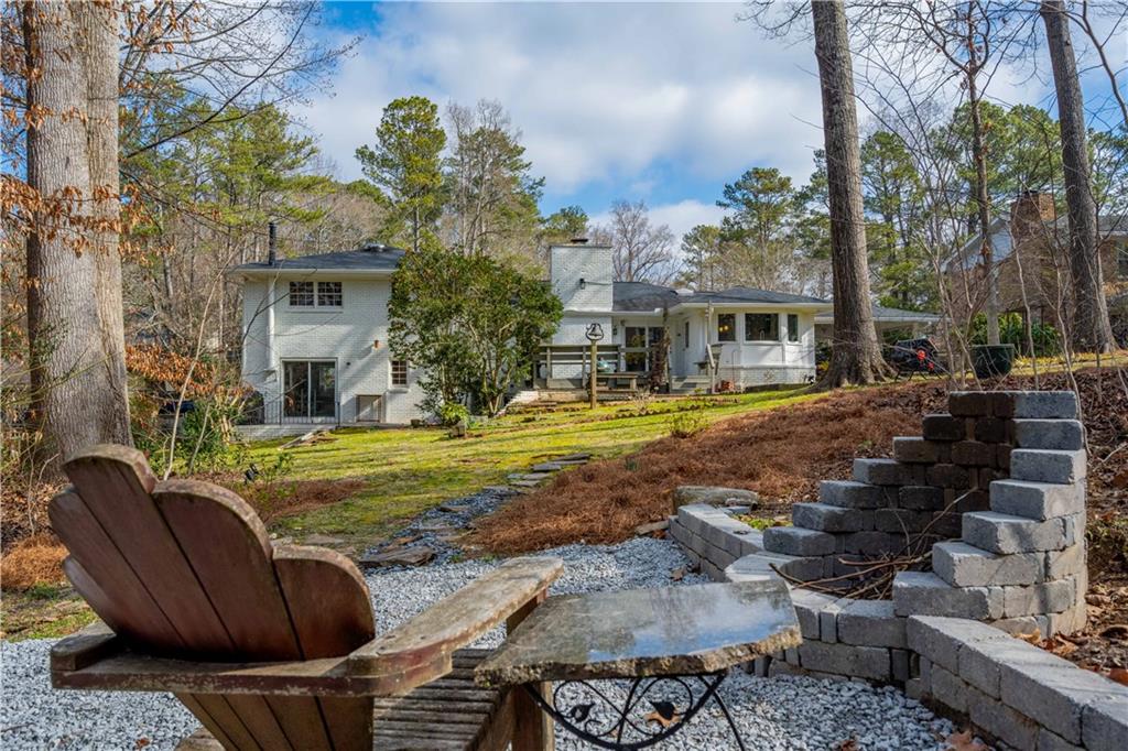 165 Devonwood Drive, Sandy Springs, Georgia image 6