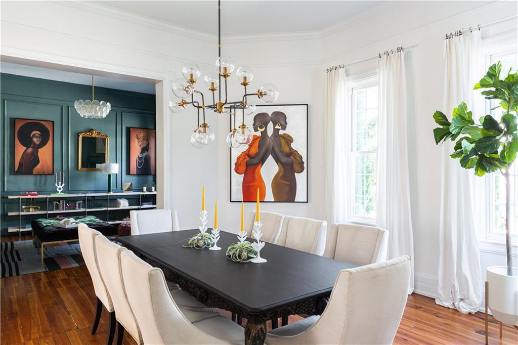 383 Park Avenue SE 1