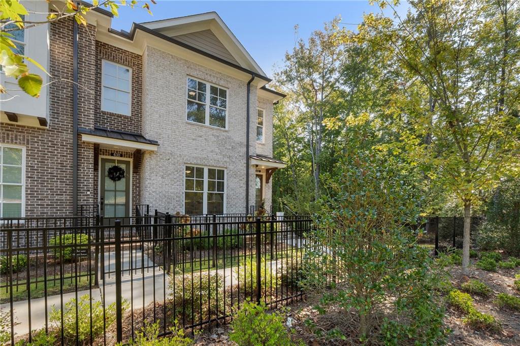632 Goldsmith Court 101