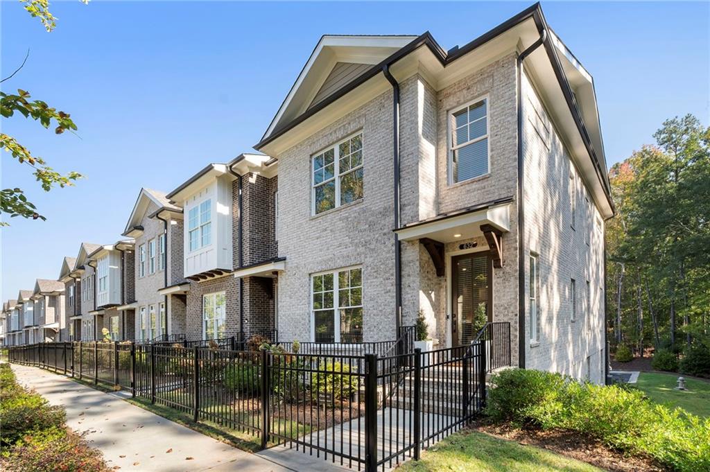 632 Goldsmith Court 101