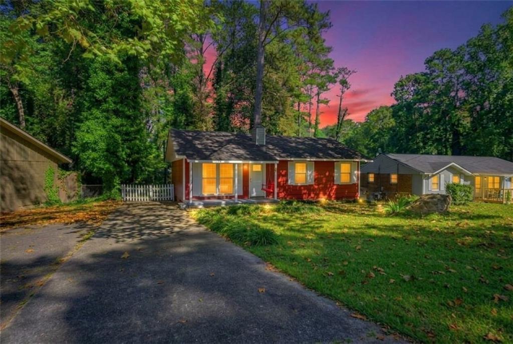 650 Robert E Lee Parkway