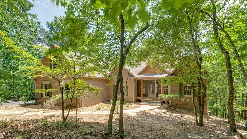 725 Cherokee Trail