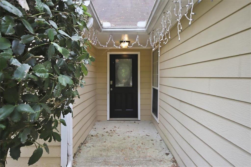 1454 Ida Lane