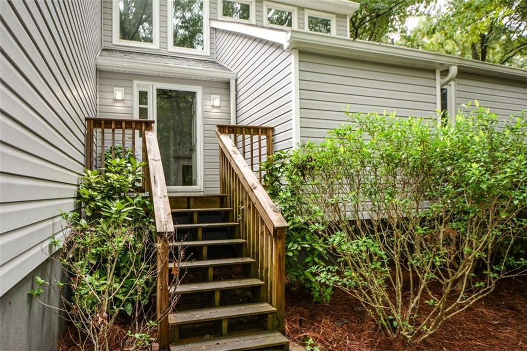 400 BENJAMIN Circle