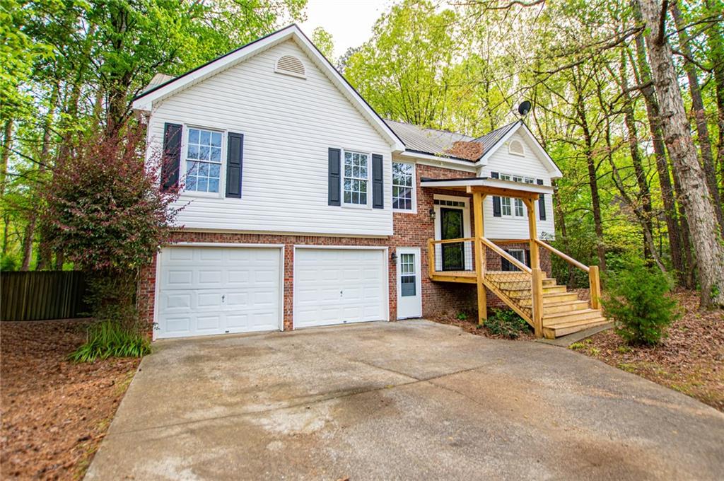 44 Greystone Lane NW