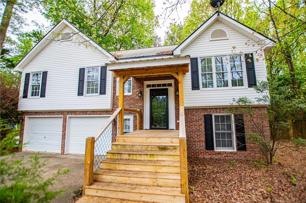 44 Greystone Lane NW