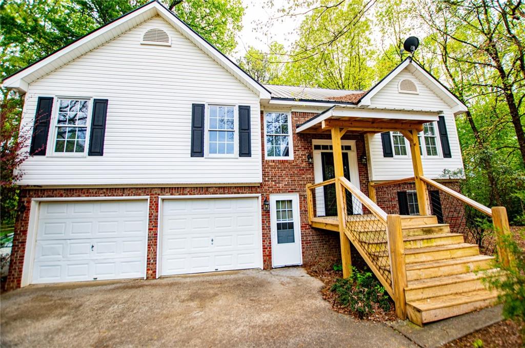 44 Greystone Lane NW