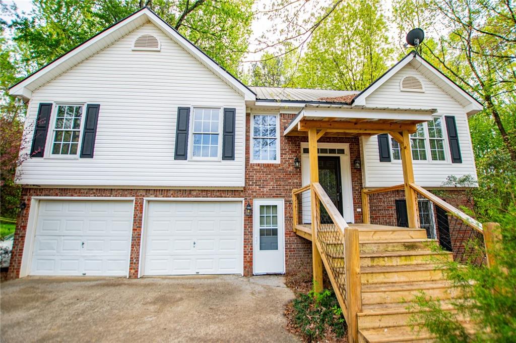 44 Greystone Lane NW