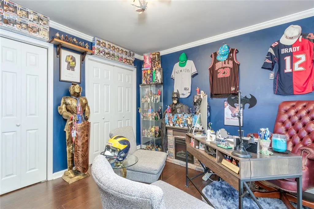 Roswell, Georgia 30076, United States, 3 Bedrooms Bedrooms, ,3 BathroomsBathrooms,Residential,Active,199999