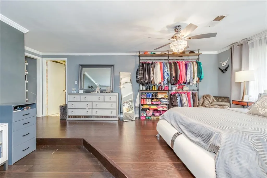 Roswell, Georgia 30076, United States, 3 Bedrooms Bedrooms, ,3 BathroomsBathrooms,Residential,Active,199999