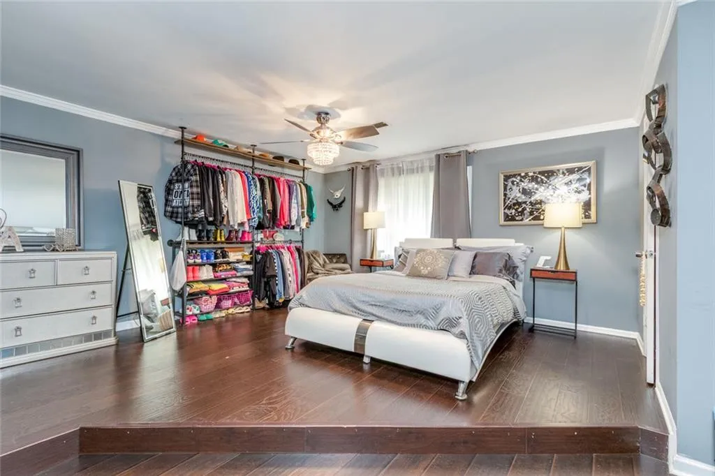 Roswell, Georgia 30076, United States, 3 Bedrooms Bedrooms, ,3 BathroomsBathrooms,Residential,Active,199999