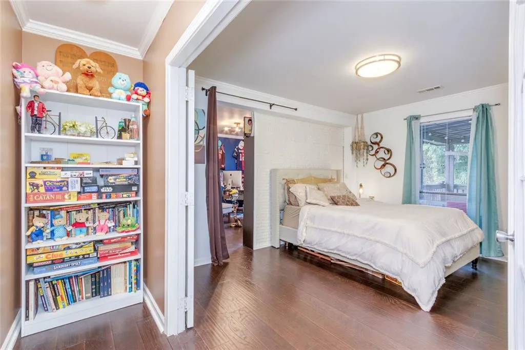 Roswell, Georgia 30076, United States, 3 Bedrooms Bedrooms, ,3 BathroomsBathrooms,Residential,Active,199999