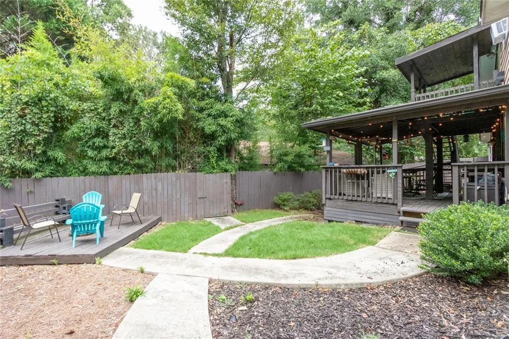 Roswell, Georgia 30076, United States, 3 Bedrooms Bedrooms, ,3 BathroomsBathrooms,Residential,Active,199999