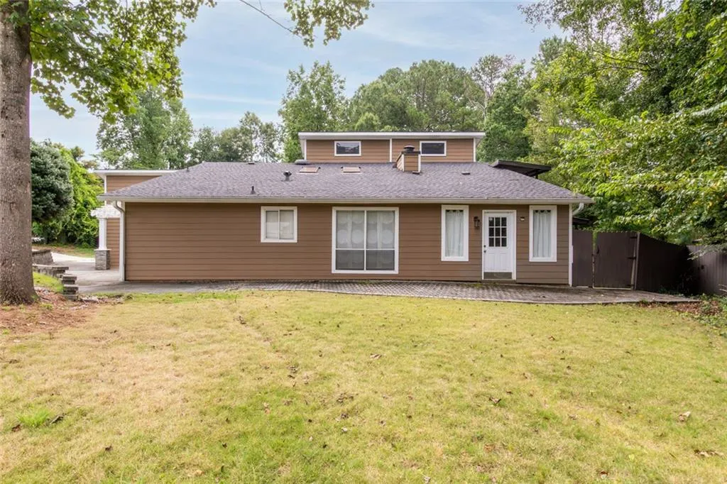 Roswell, Georgia 30076, United States, 3 Bedrooms Bedrooms, ,3 BathroomsBathrooms,Residential,Active,199999