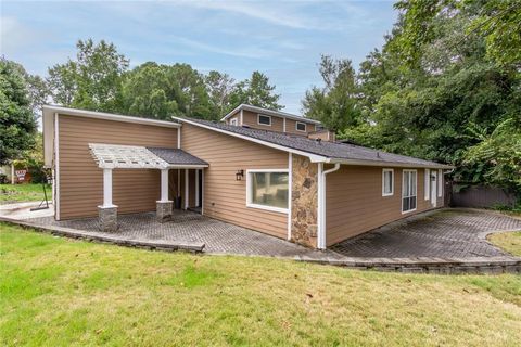 Photo of 1050 Terramont Drive, Roswell, GA 30076 (MLS # 7639973)