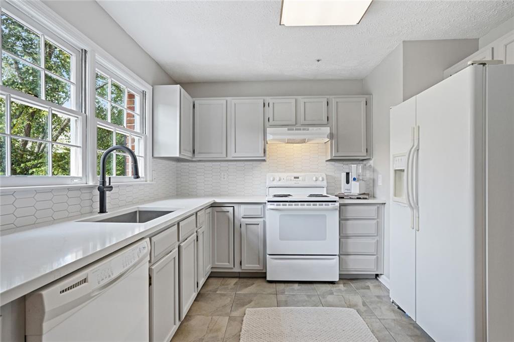 Camden Pond - Residential