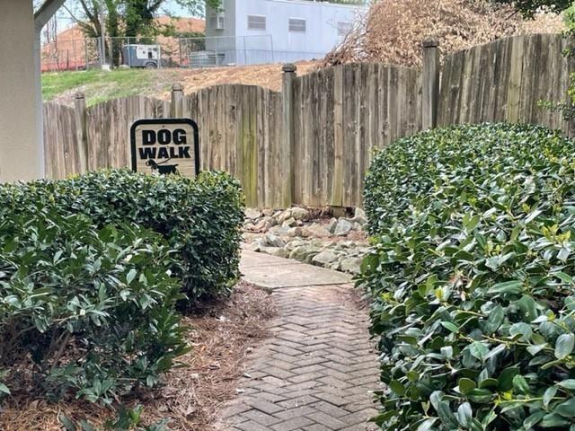 Habersham Oaks - Residential Lease
