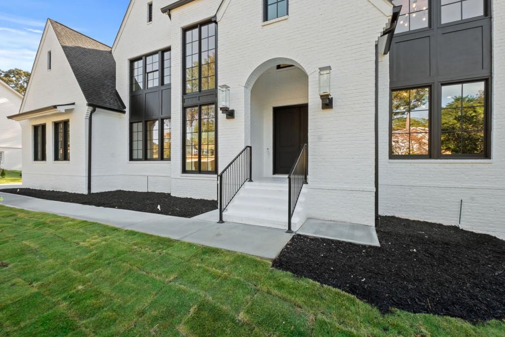 584 Indian Hills Parkway