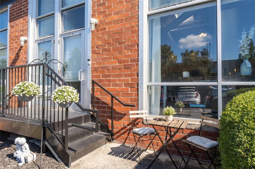 5200 Peachtree Road 2114