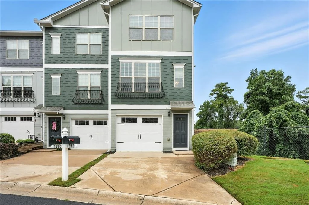 1689 Liberty Parkway NW