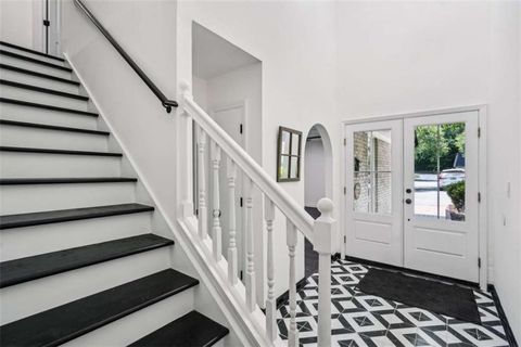 5490 Chemin De Vie Sandy Springs GA 30342