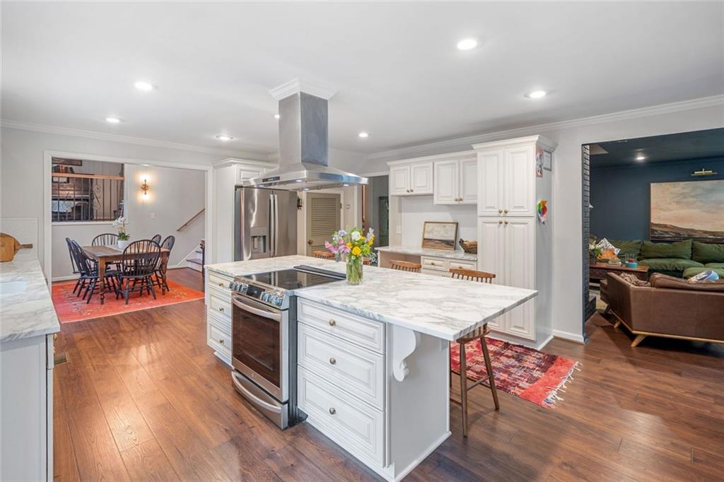 BURNT HICKORY HILLS - Residential